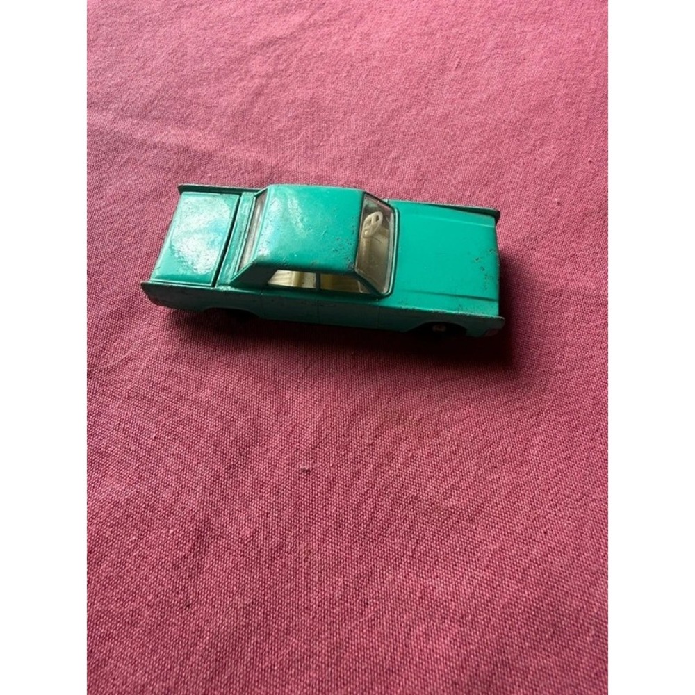 Vintage Matchbox Series No 31 Lincoln Continental Diecast Car Teal